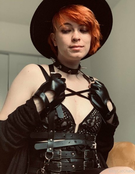 naughtylittlekitten93 leaked only fans