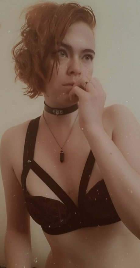 naughtylittlekitten93 Profile pic