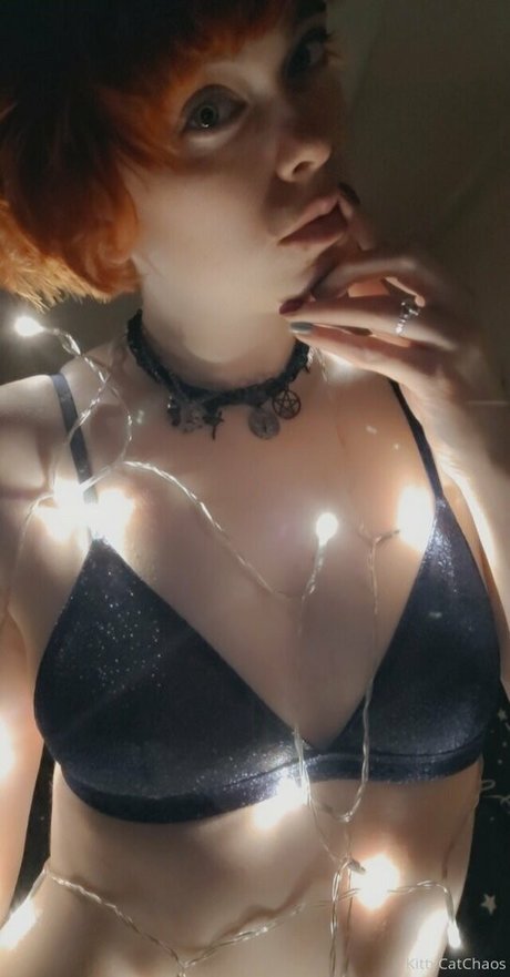 naughtylittlekitten93 onlyfans sex leaks