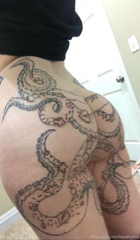 lewdhyena only fans photos