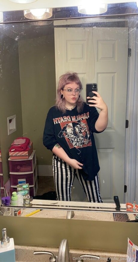 free nsfw peaches_ onlyfans leaks nudes