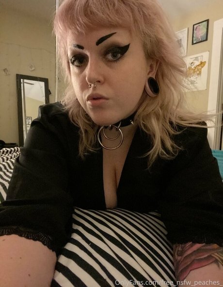 free nsfw peaches_ onlyfans xx