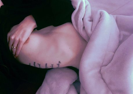 adrianabanana420 nude porn onlyfans