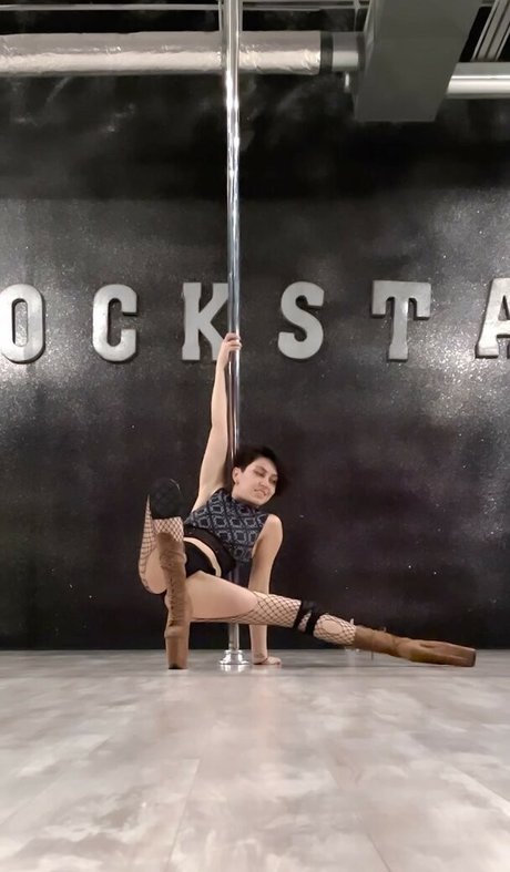 Olivia Graves only fans naked