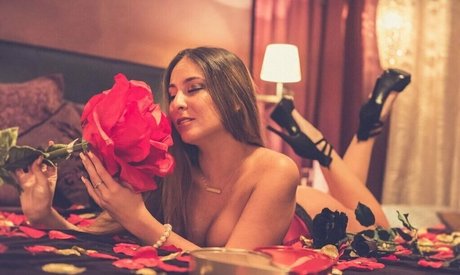 teasye nude onlyfans pics