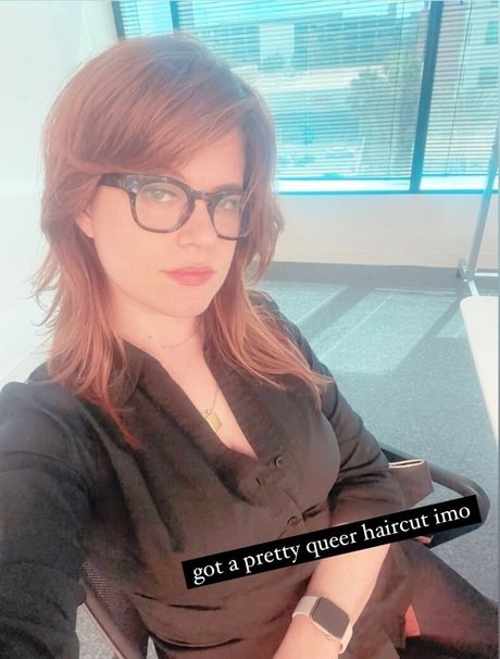 Allie Goertz onlyfans pic