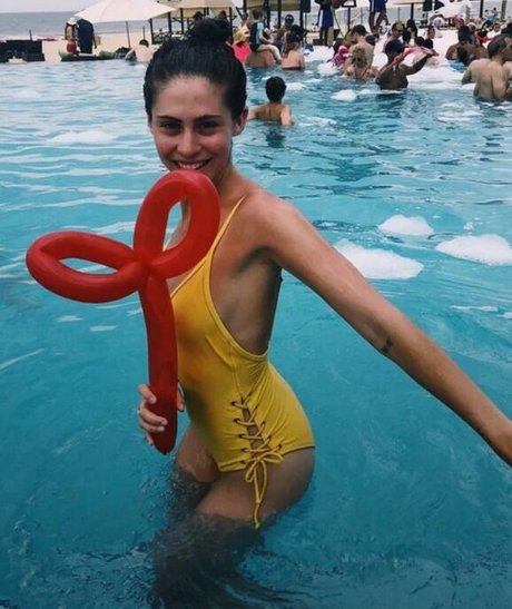 Kelsey Kreppel onlyfans ass