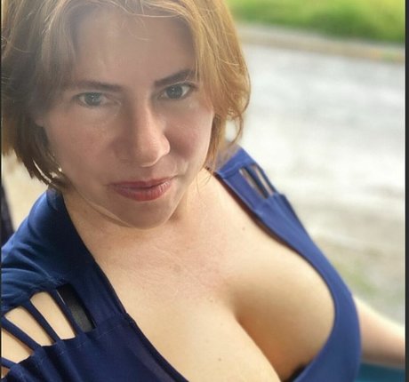 Normii onlyfans desnuda