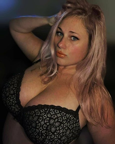 luvmeonlydoll boobs onlyfans