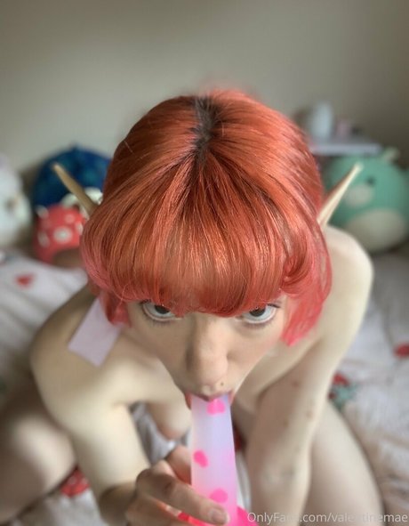 valentinemae onlyfans striptease