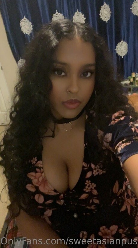 sweetasianpussy only fans xxx