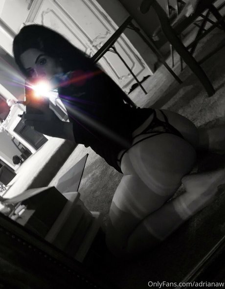 adrianaw onlyfans nude leaked