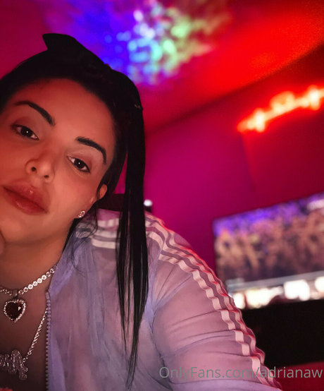 adrianaw onlyfans sex tape