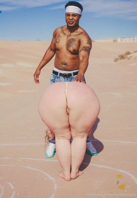 myliemoore naked onlyfans leaks