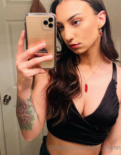 Vikki Mlynn naked leaked onlyfans