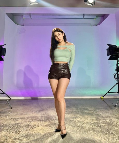 Lsoojung onlyfans strip