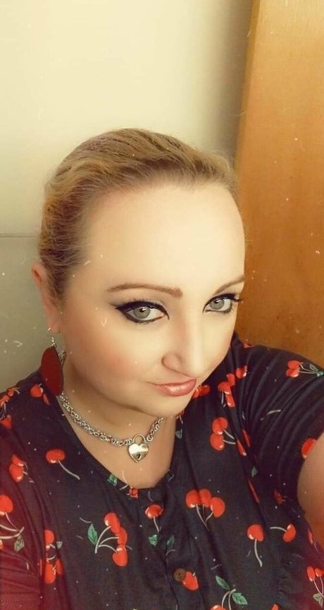 naughty kitten84 onlyfans pics leaked