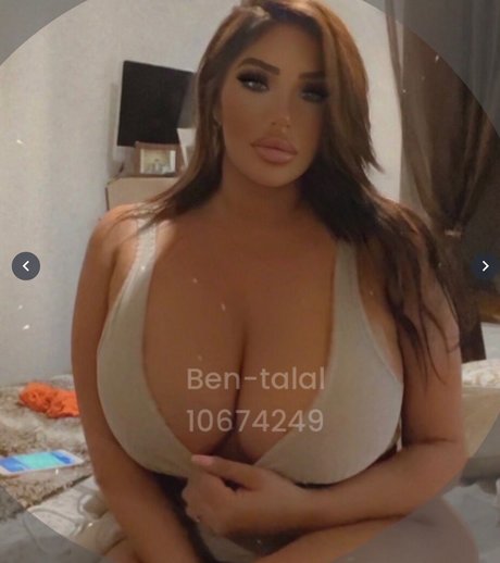 Anais Bragadias sexy onlyfans