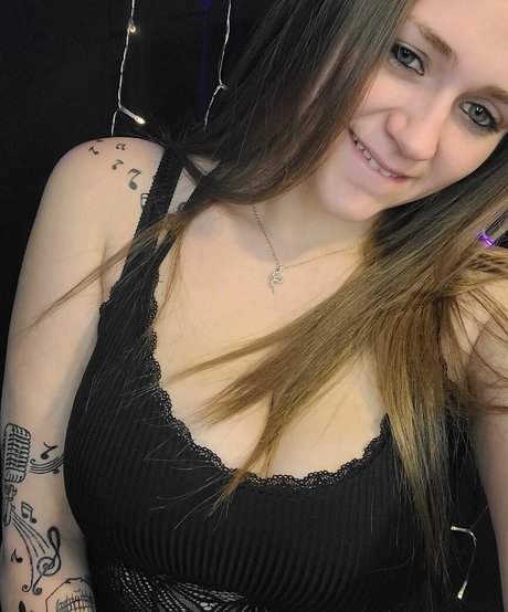 Ivory Ray onlyfans leams