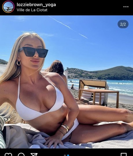 Laure Kate Brown nude leaked onlyfans