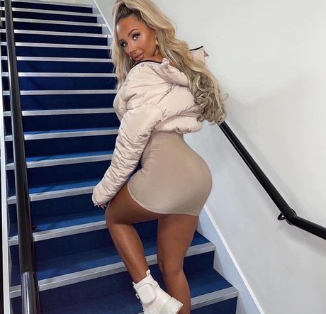 Beth Amelia onlyfans mega