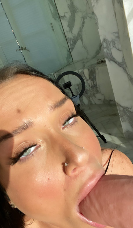 Lexiefucks onlyfans hot