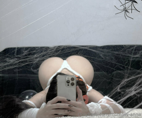 mommy anna onlyfans leaked