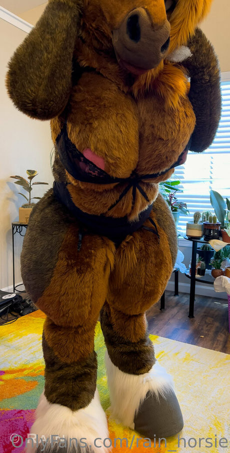 rain horsie onlyfans model photo