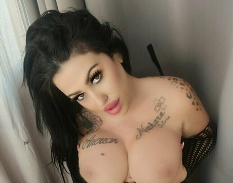 tugolosina30 onlyfans model