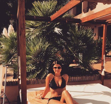 Lauren Fardon onlyfans nudes leak