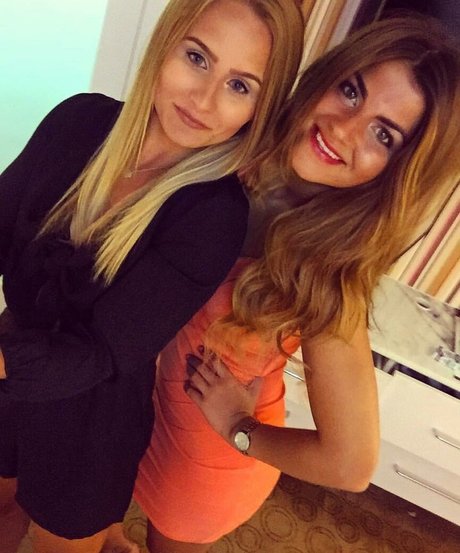 Lauren Fardon strip onlyfans