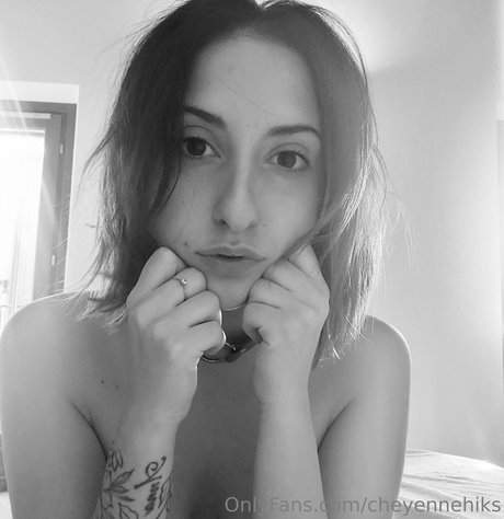 cheyennehiks onlyfans picture