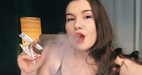 evegoddes onlyfans leaj