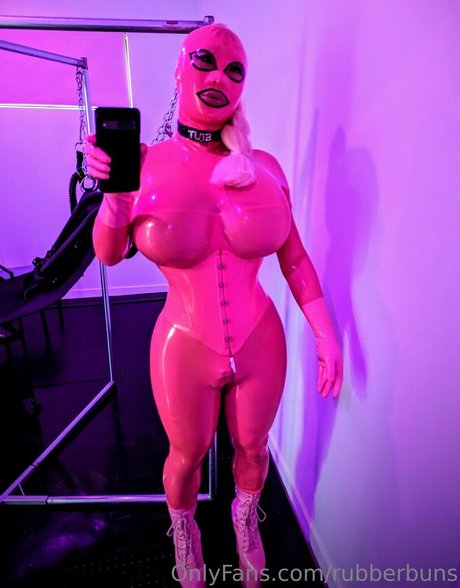 rubberbuns nude porn onlyfans