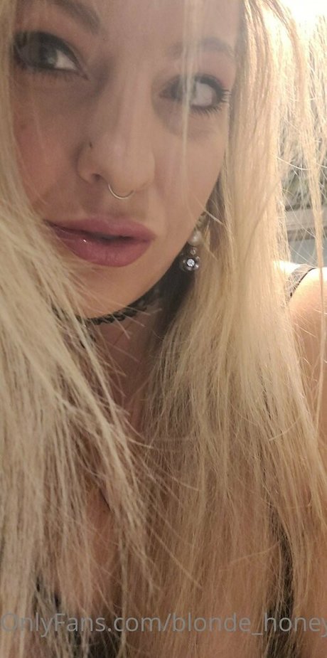 blonde honey22 xxx onlyfans