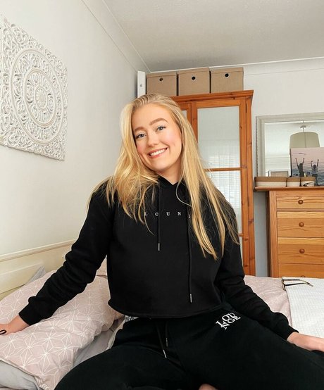 Lotten Sheppard porn only fans