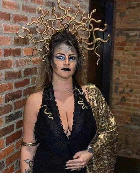 Chelsea Hammill onlyfans model