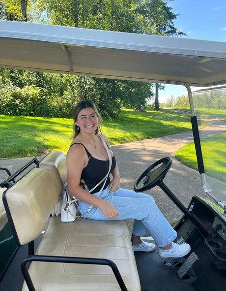 Emma R B onlyfans leakd