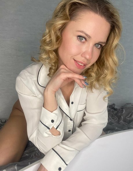 alina my naked onlyfans pics