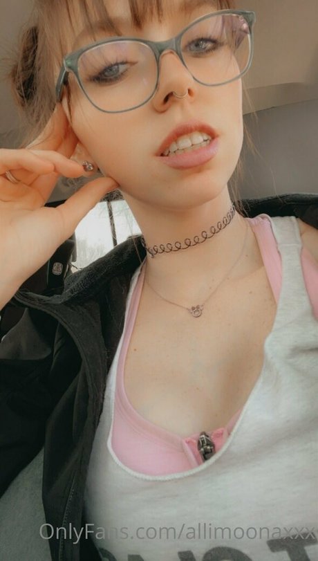 allimoonaxxx leaked porn onlyfans