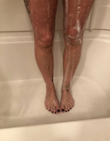 ajonesfeet onlyfans nudes leaked