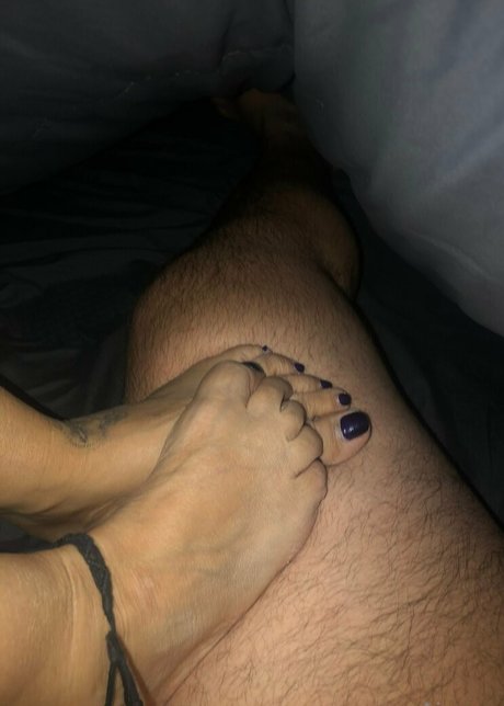 ajonesfeet only fans nude leaks