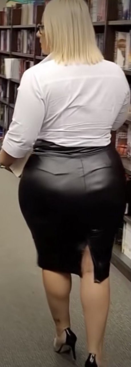 All Things Ely onlyfans porn leaked