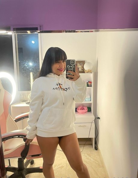 alm010599 onlyfans leak nude