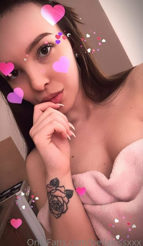 bellakissxxx onlyfans nudes leaks