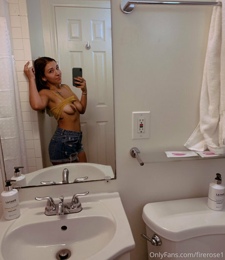 firerose1 onlyfans picture