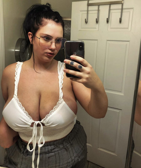 Nikkimichay onlyfans free