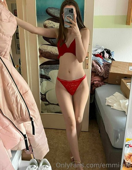 emmi hill onlyfans leak sex