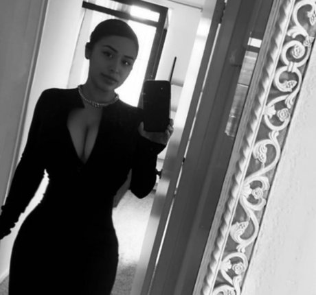 Sarai Fonseca onlyfans strip tease