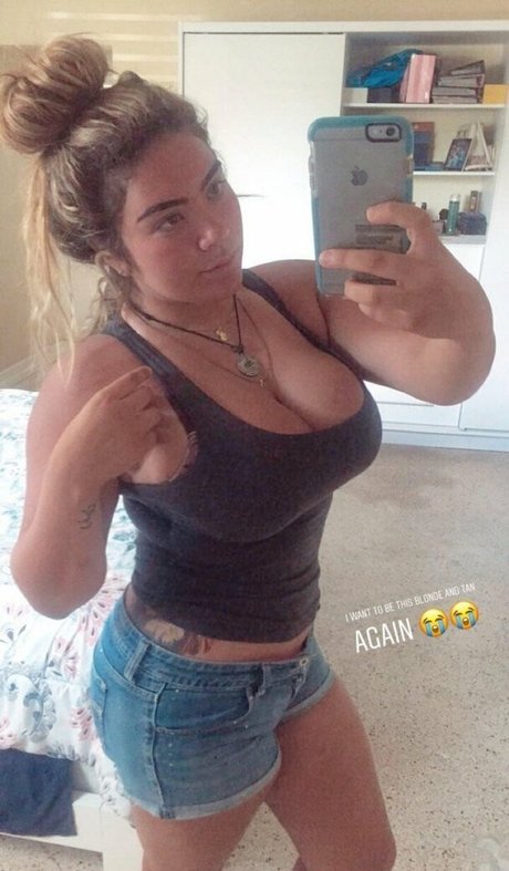 Nicky Nicole onlyfans nude content